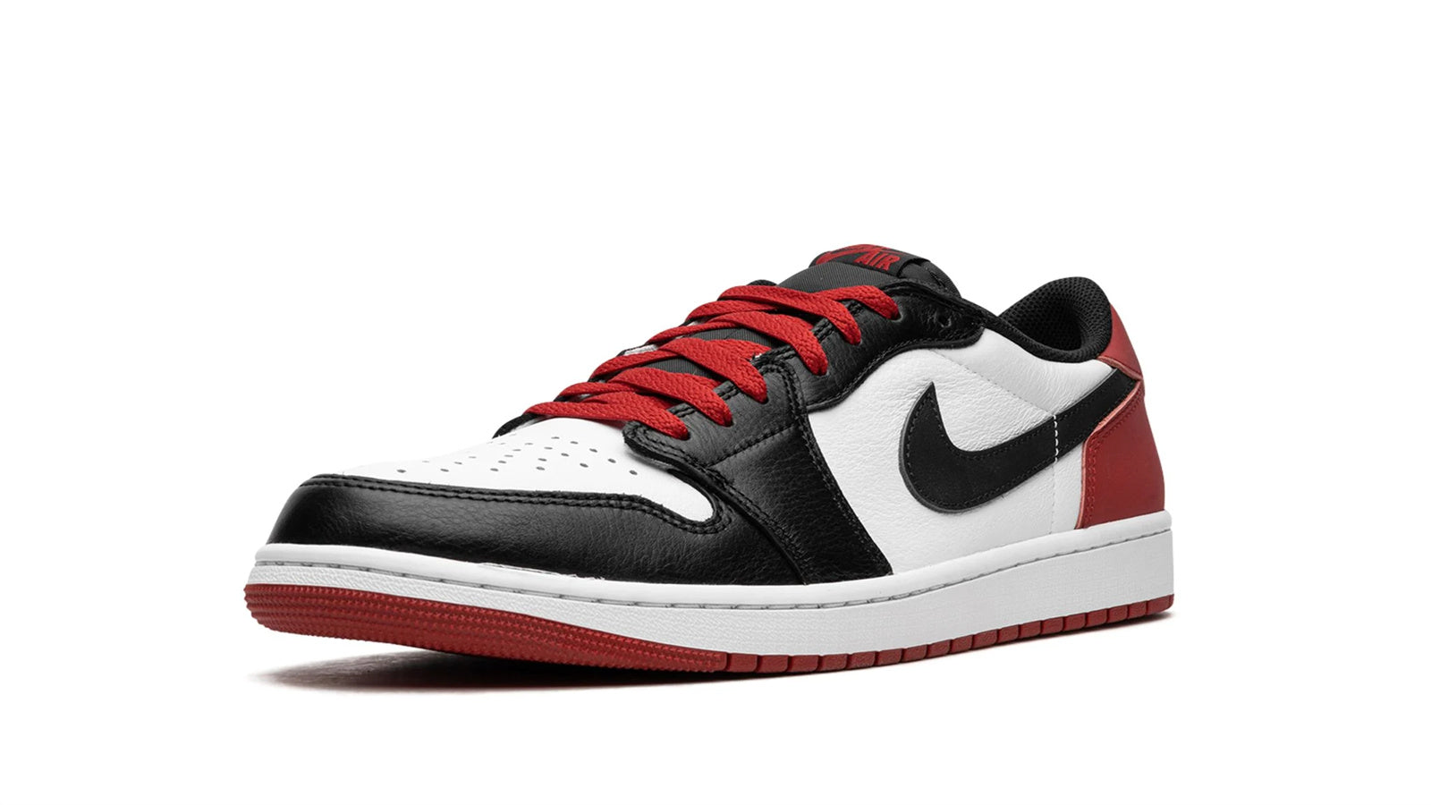 Air Jordan 1 Low GS "Black Toe"