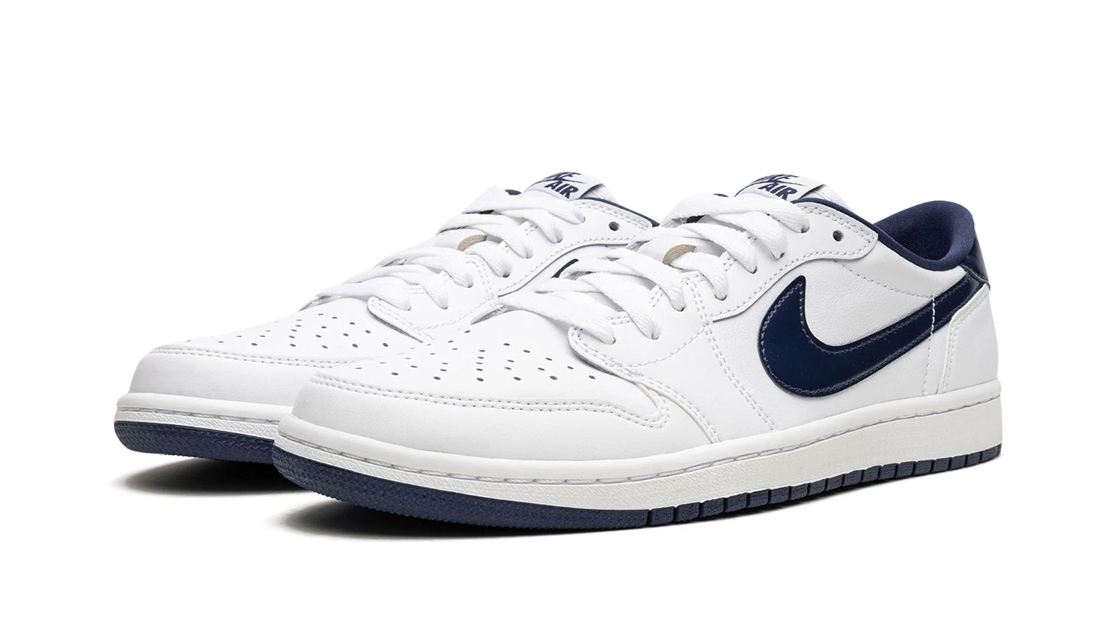 Air Jordan 1 Retro Low OG "Midnight Navy"