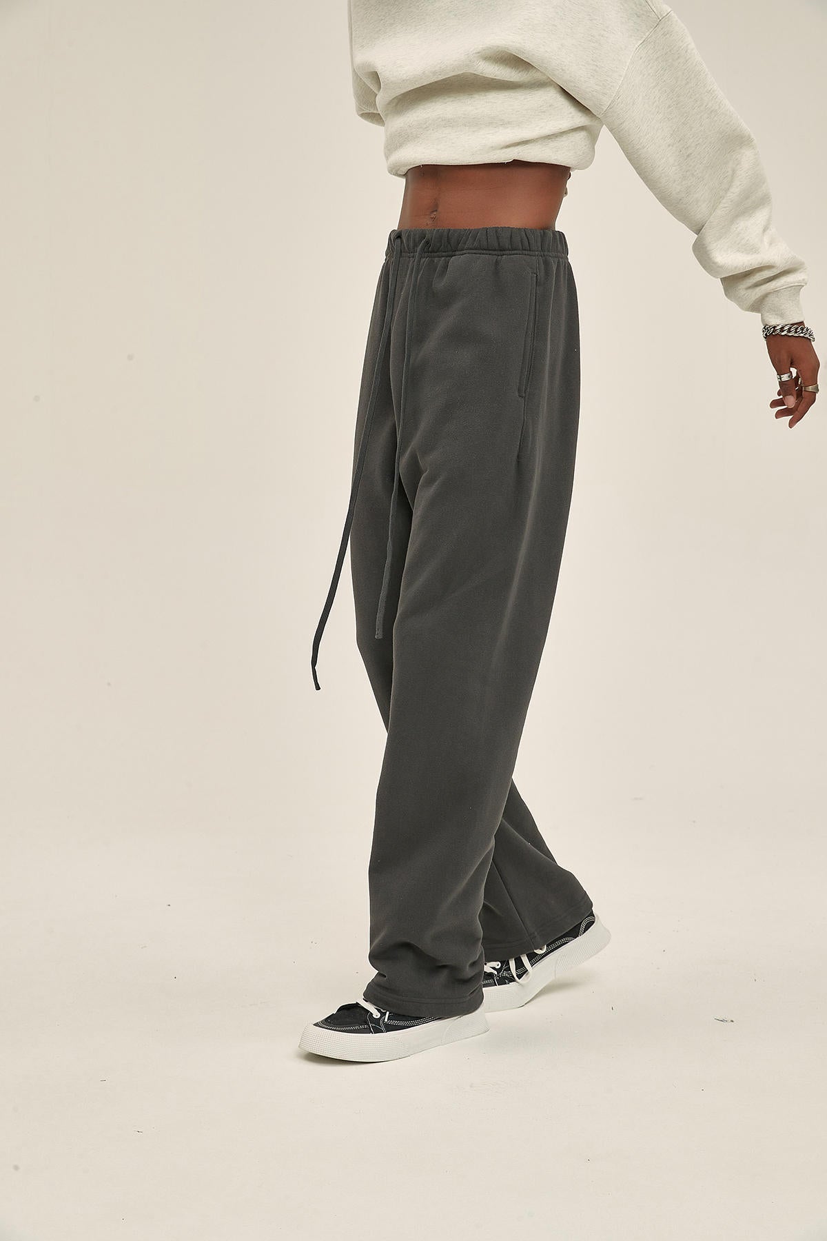 365G Drawstring Loose Sports Men Pants