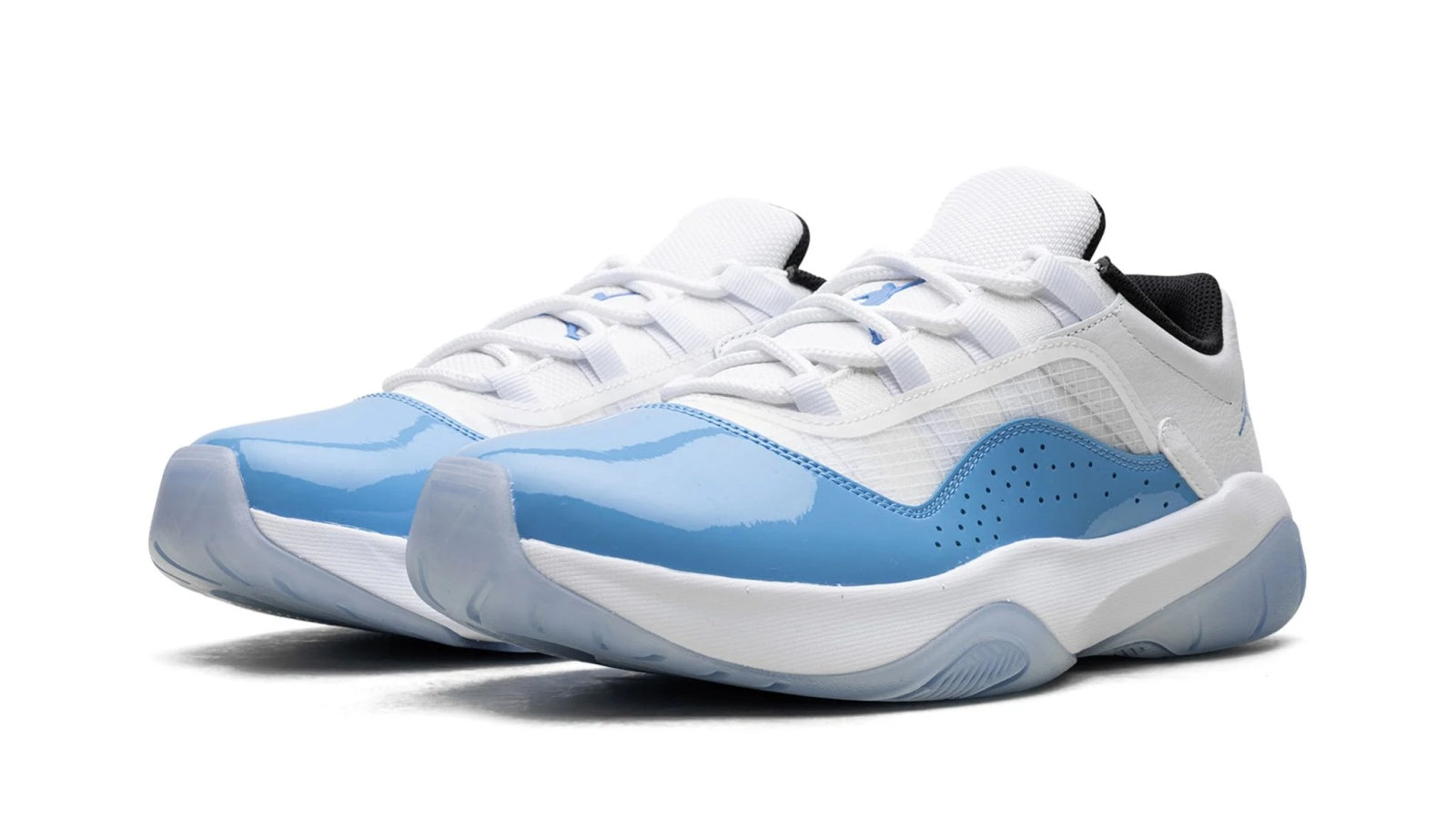 Air Jordan 11 CMFT Low "University Blue"