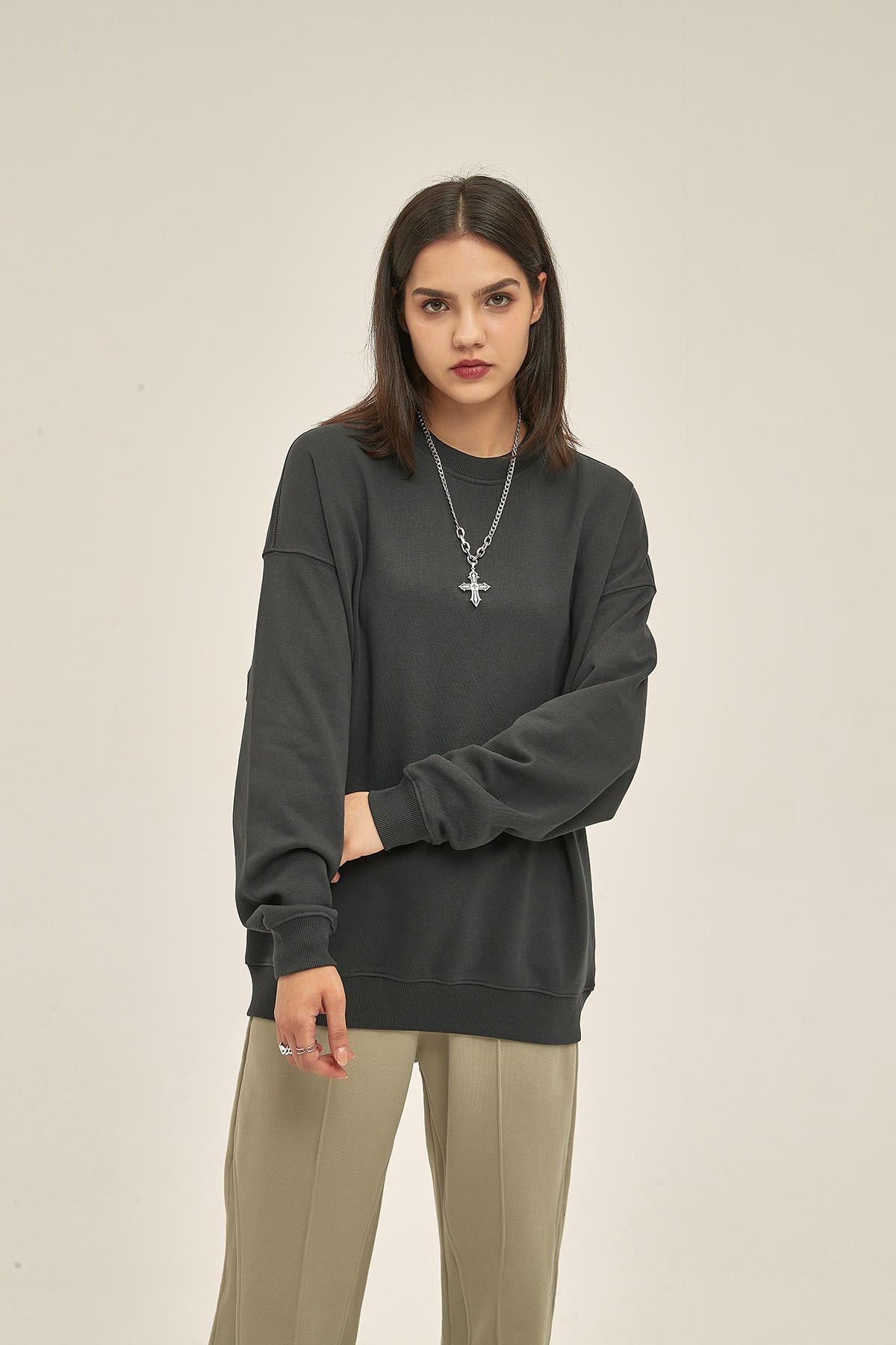 400G Heavyweight Women Long Sleeved Sweatshirt