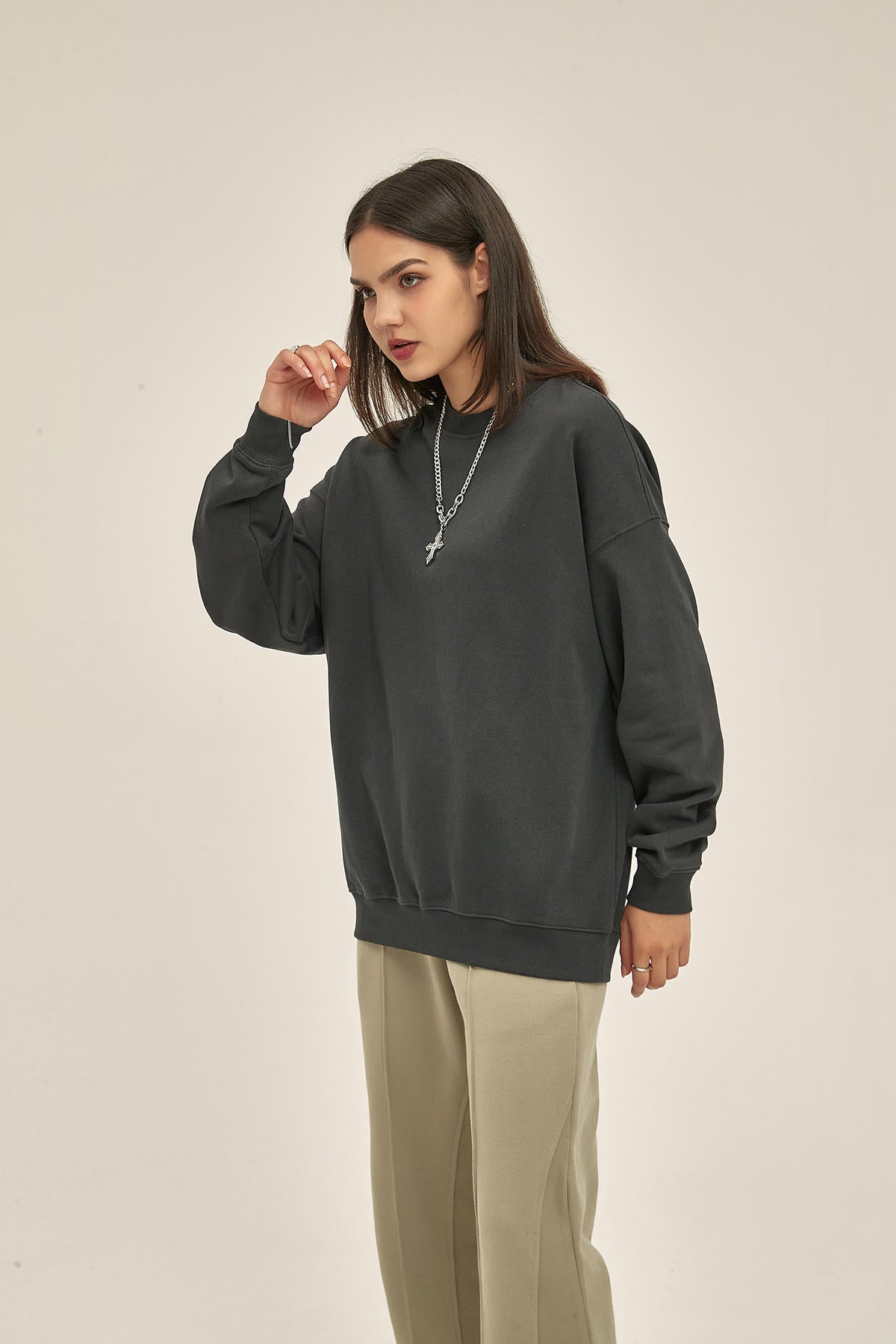 400G Heavyweight Women Long Sleeved Sweatshirt